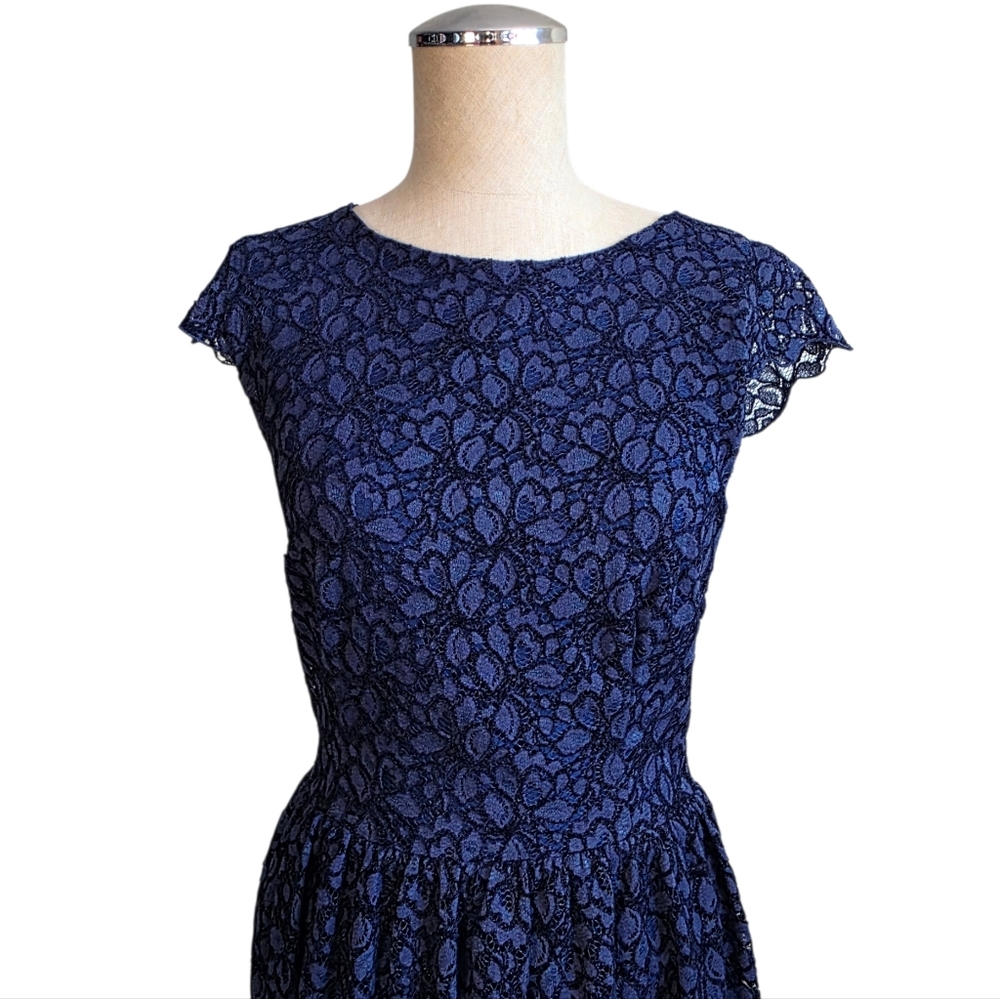 Talula Lace Fit & Flare Dress Navy Blue Cap Sleeve Sz 10 - Picture 3 of 10